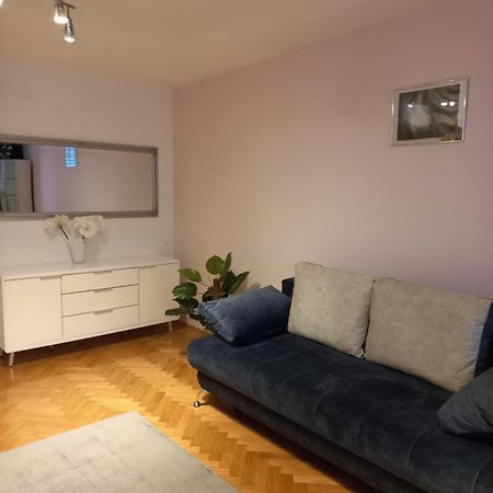 Apartment Blue Moon Ljubljana Bagian luar foto